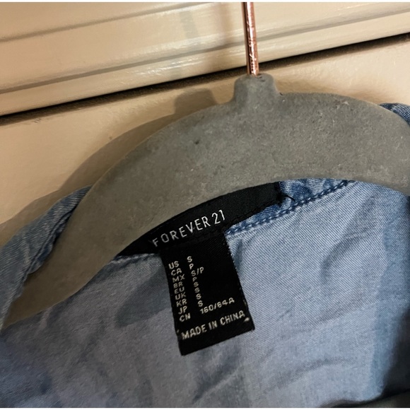 Forever 21 fake denim button up - Picture 2 of 3